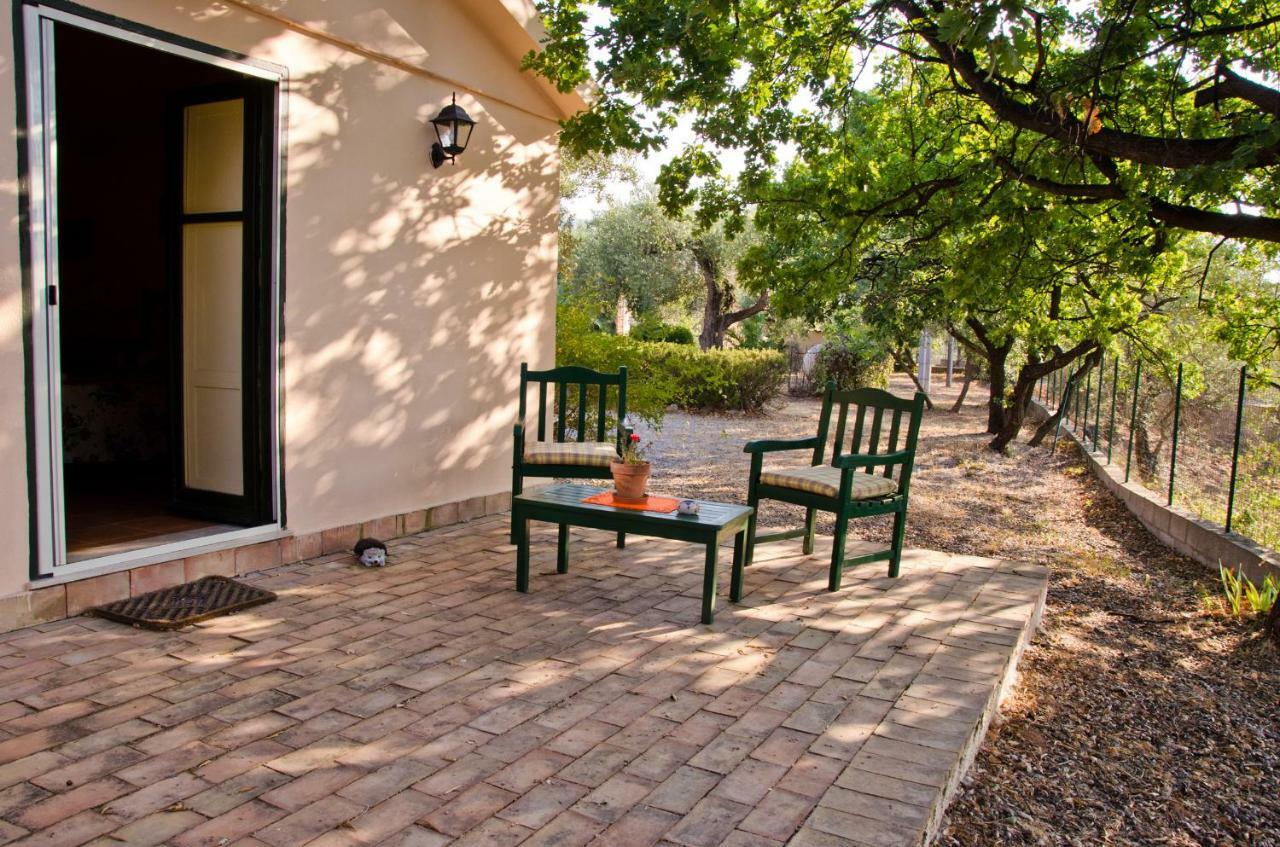 רוסאנו Pathirion B&B מראה חיצוני תמונה